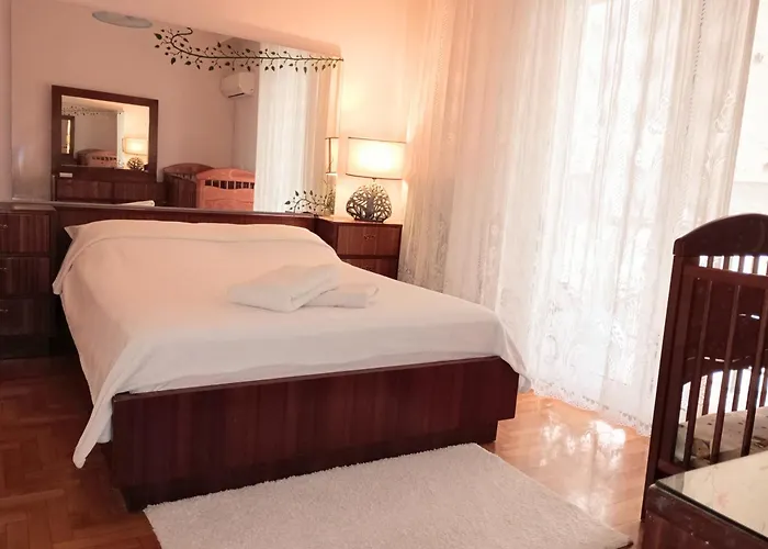 Charm & Comfort Near Petralona Station